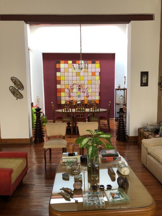 Privada En Edificio Historico Habitación en casa particular